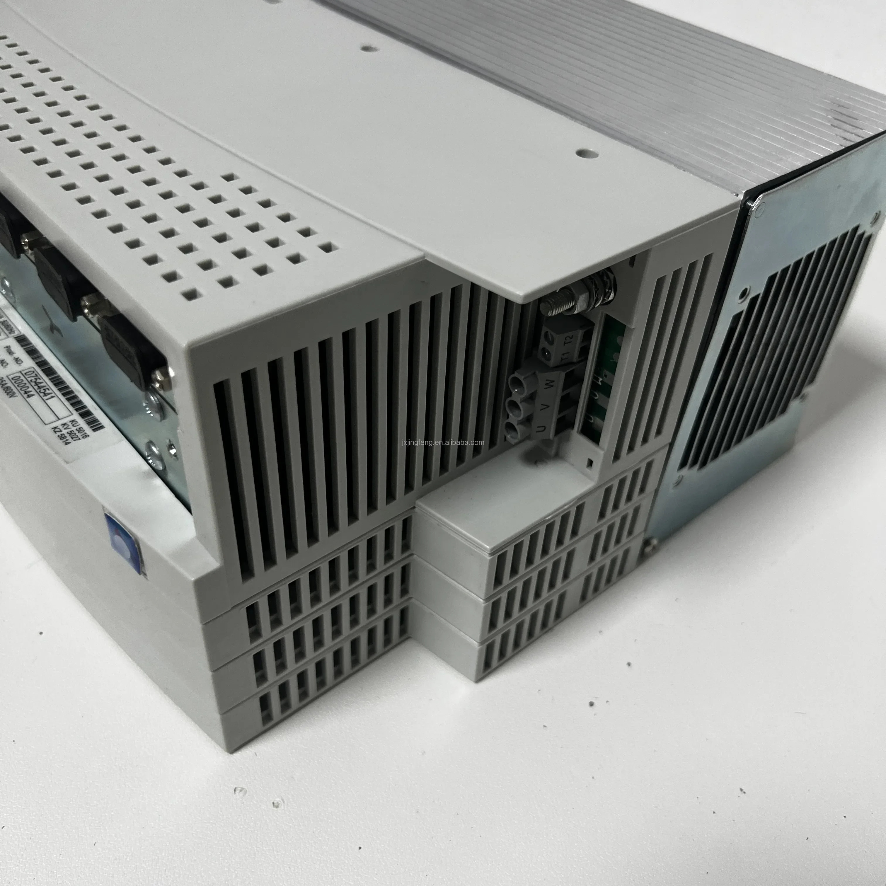 LENZE 9300 시리즈 VFD EVS9326-CKV003 원본 신규