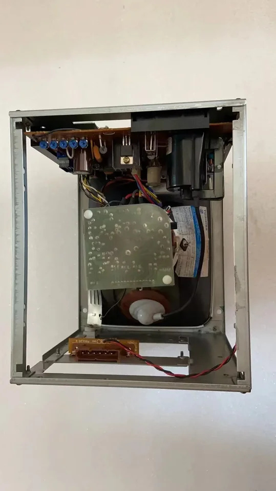 리퍼 A61L-0001-0093 FANUC CRT 디스플레이 화면 유닛 A61L 0001 0093 A