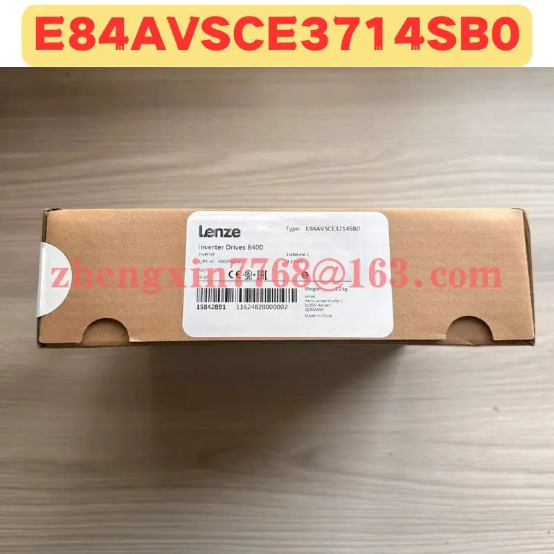 오리지널 주파수 변환기 E84SCE3714SB0 신