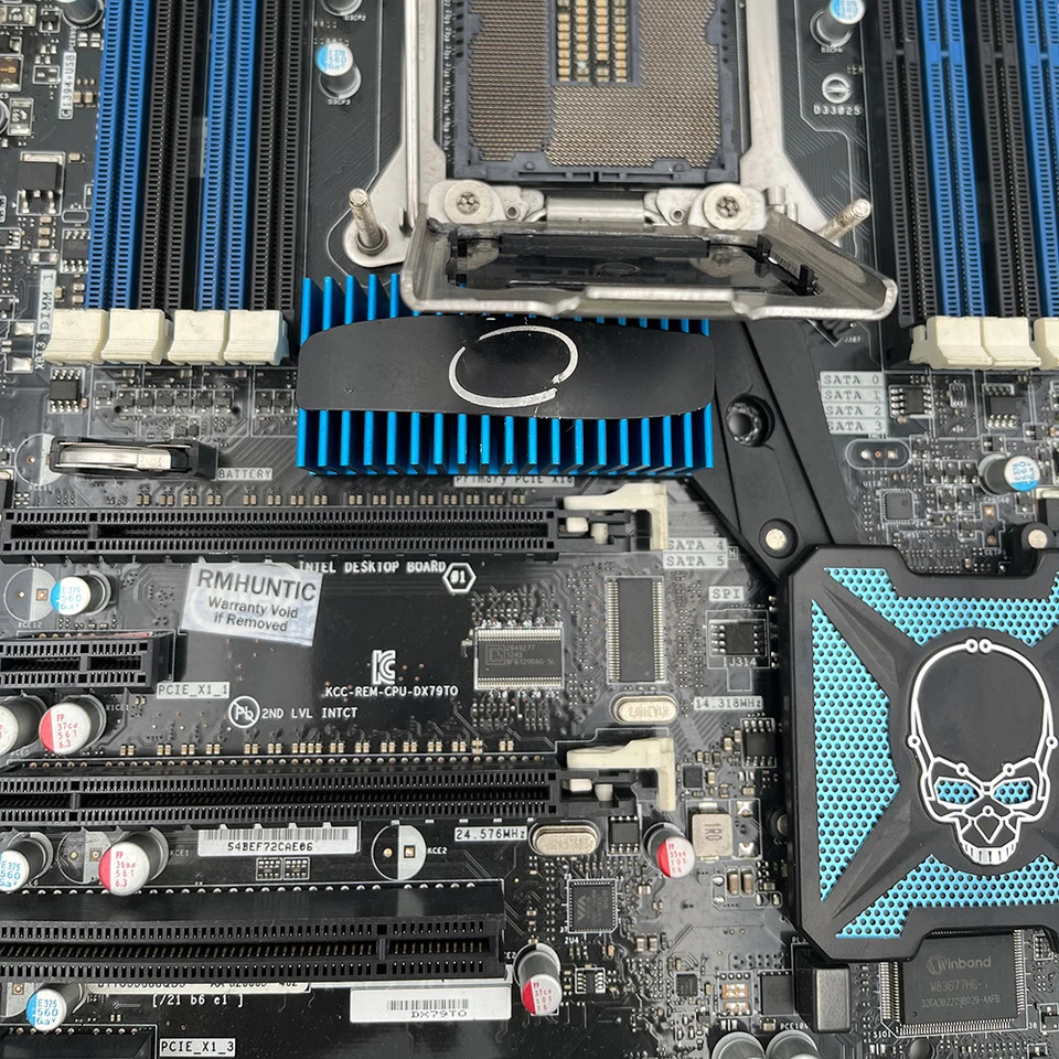 LGA2011 DDR3 X79 마더보드 DX79TO