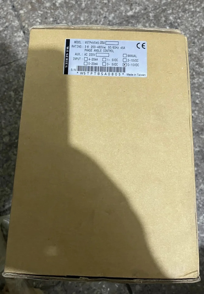 W5TP4V045-23J 와트 파워 컨디셔너 W5TP4V045 23J