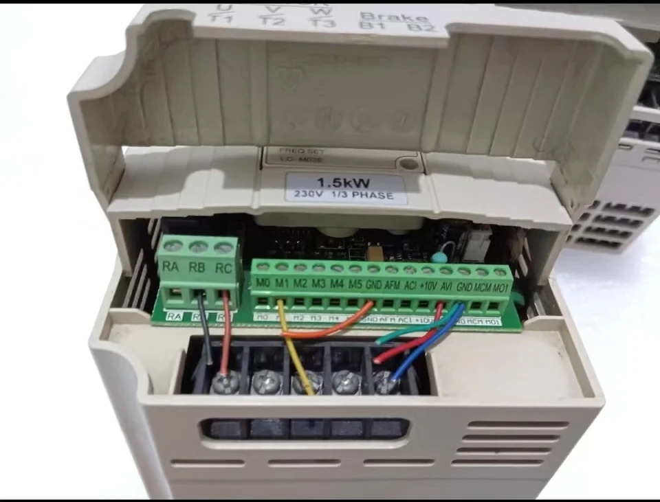 VFD015M21B-J 리퍼 델타 인버터 작동 기능 OK 1.5kW 220V