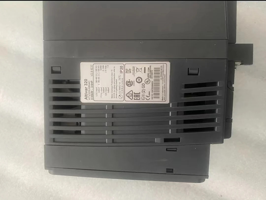 ATV320U06N4C 사인버터 0.55kW 380V 리퍼 기능 OK