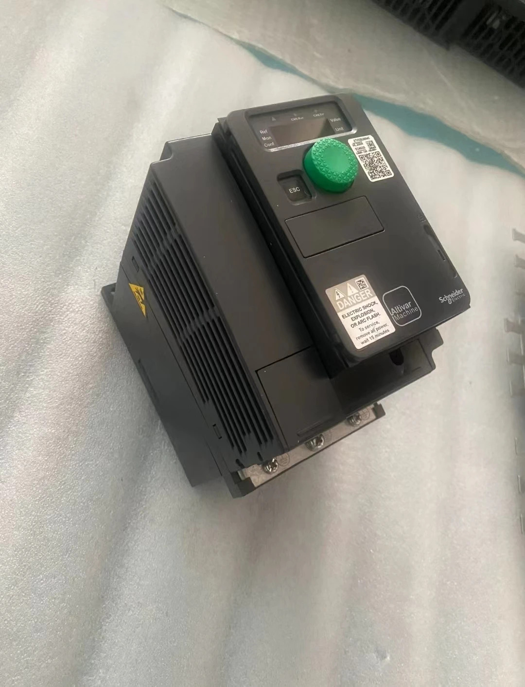 ATV320U06N4C 사인버터 0.55kW 380V 리퍼 기능 OK