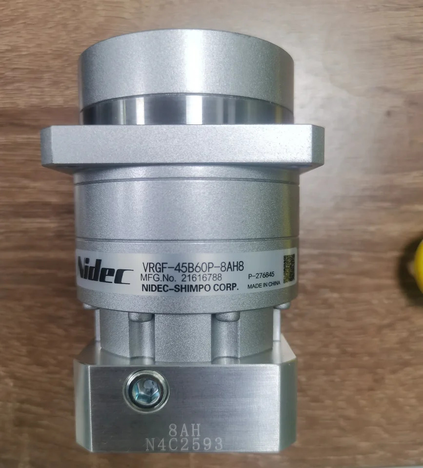 NIDEC Xinbao VRT-047-20-F3-14BJ14 정밀 감속기 3 포인트
