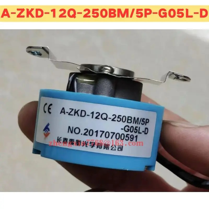 리퍼 인코더 A-ZKD-12Q-250BM/5P-G05L-D A-ZKD-12Q-250BM 5P-G05L-D 정상 기능 완료