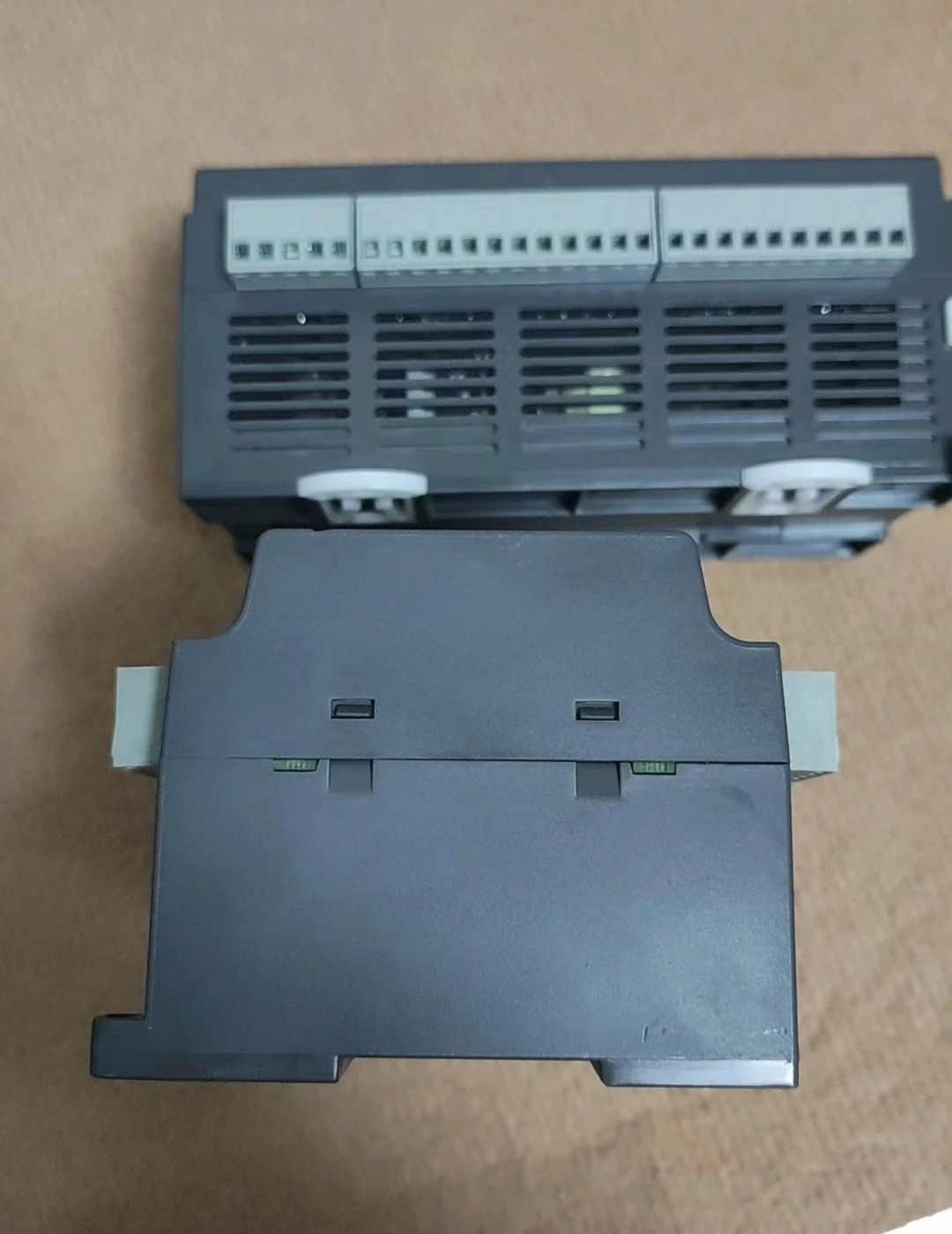 DVP40ES200T 리퍼 PLC 모듈 기능은 OK
