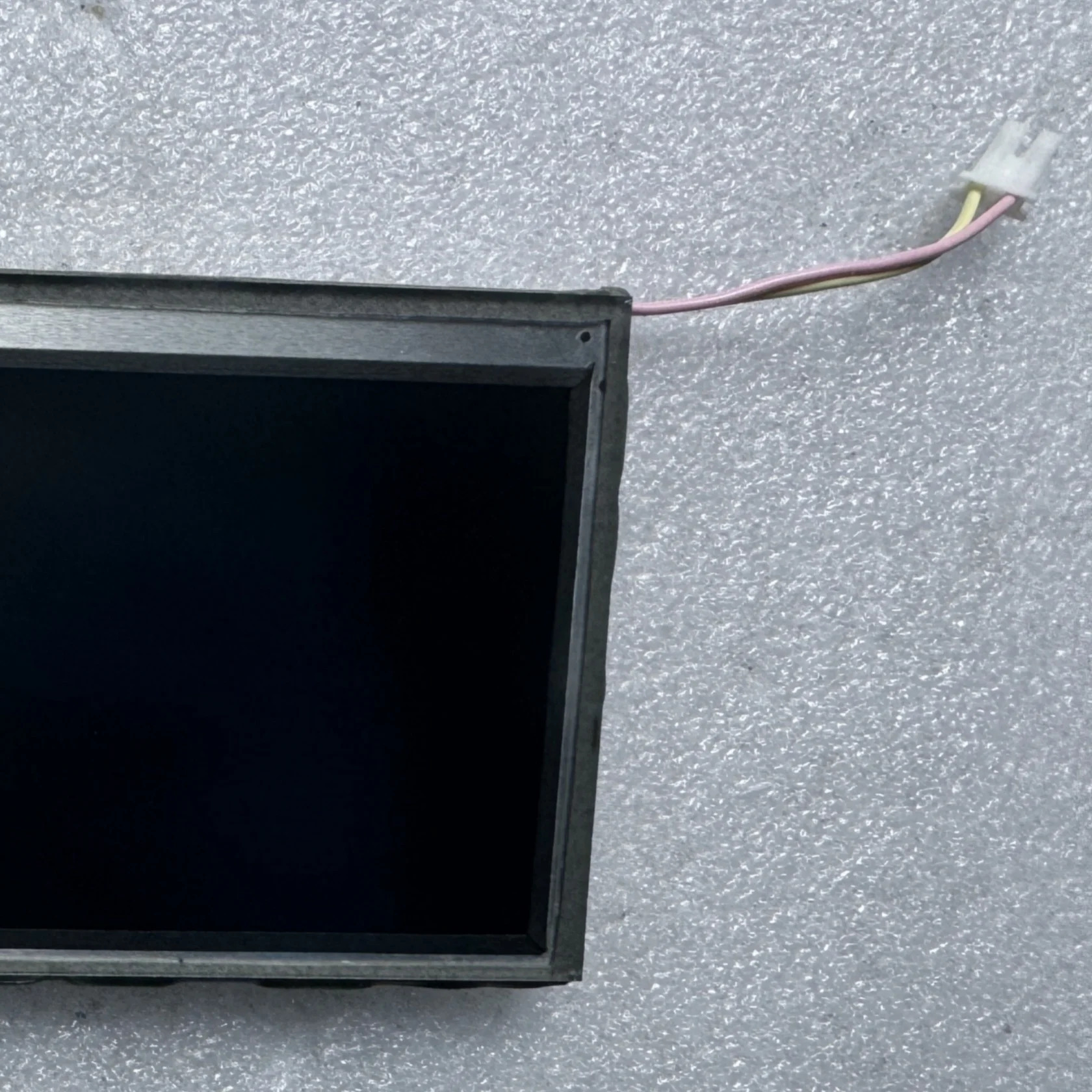 LM038QC1T10