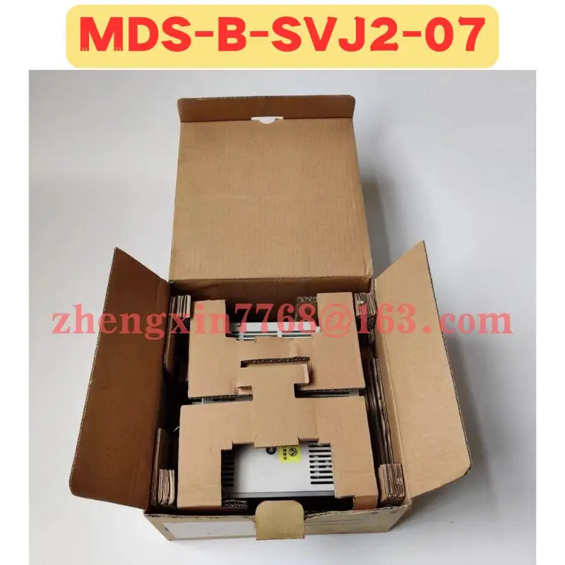 MDS-B-SVJ2-07 MDS B SVJ2 07 서보 드라이브 신