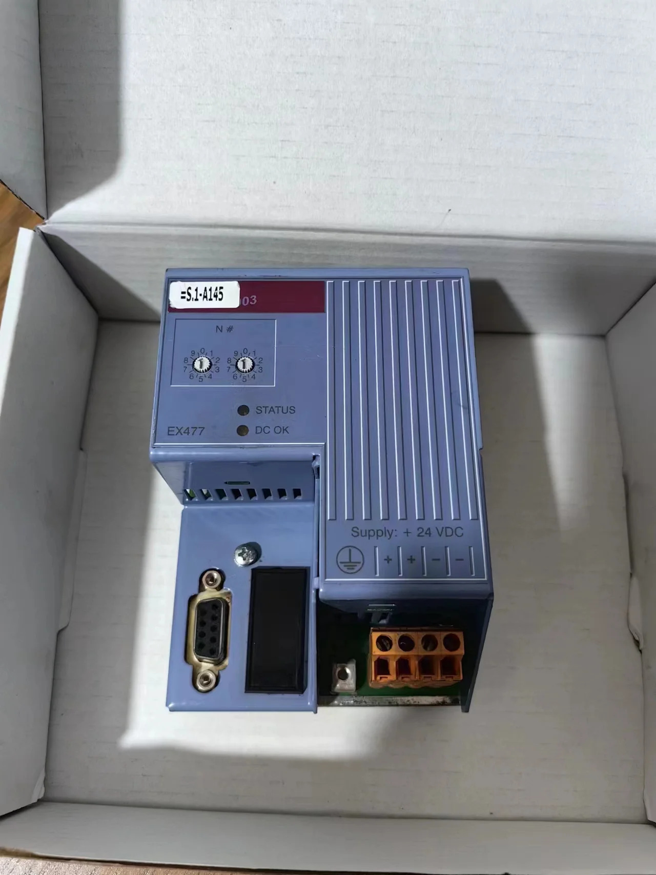 2003 I/O 모듈 EX477 7EX477.50-2 컨트롤러 70% 신규