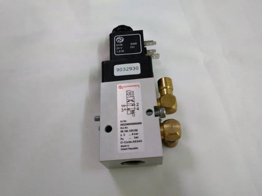 오프셋 인쇄기계 부품 CD102 SM102 MO 밸브 98.184.1051