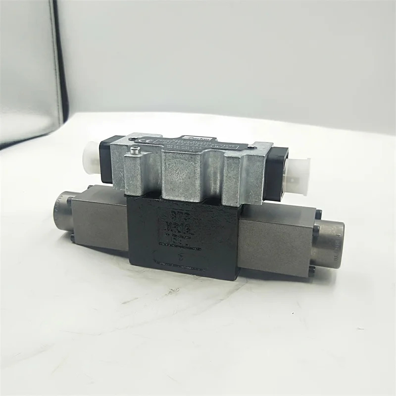 Parker 솔레노이드 비례 리버싱 밸브 D1FVE02CC0NM0314 D1FVE02BVCLW25