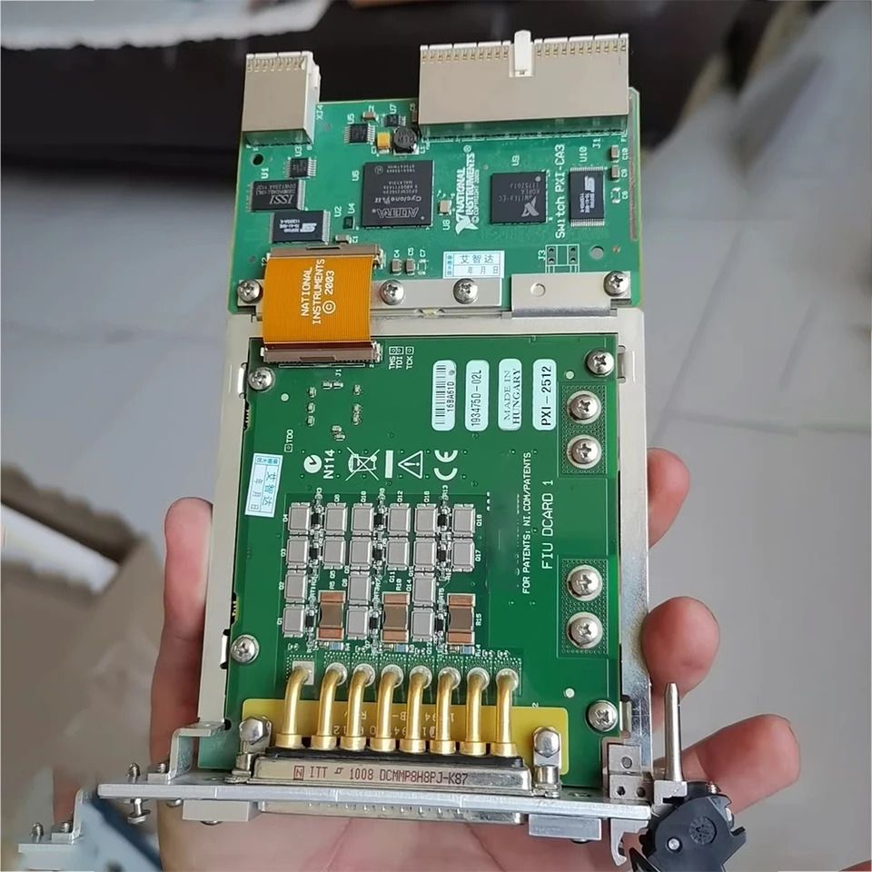 NI PXI-2512 PXI 신호 삽입 스위치 모듈