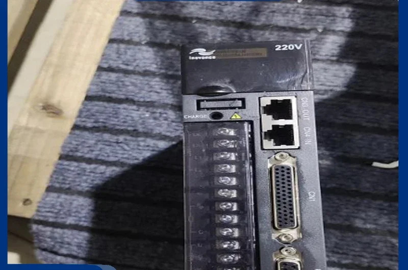 Huichuan 드라이브 IS620NS1R6I/PS1R6I/NS2R8I/PS2R8I/NS5R5I/PS5R5I 드라이버