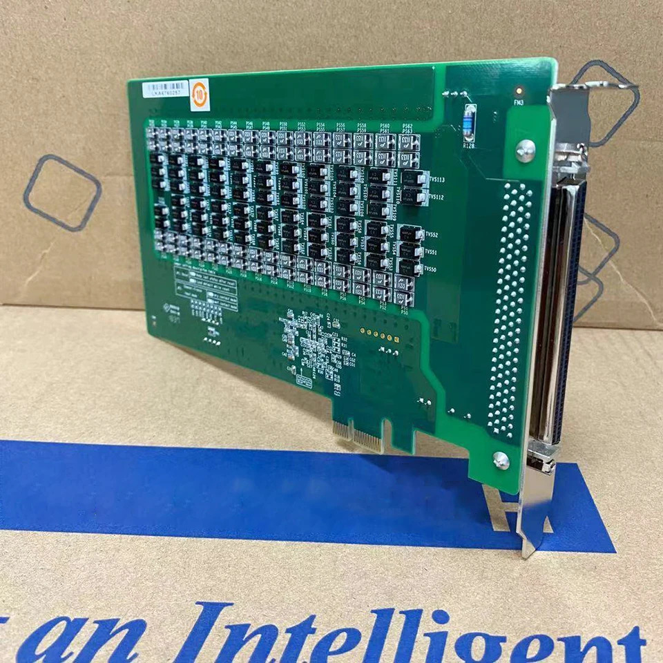 Advantech 데이터 캡처 카드 64 채널 절연 디지털 출력 IO PCIE-1752 A1 01-3