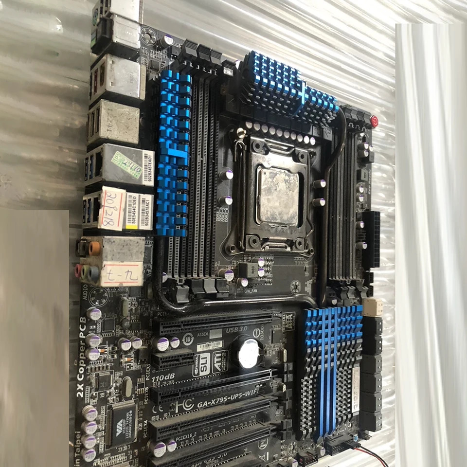 GIGA-BYTE 서버 마더보드LGA2011 GA-X79S-UP5-WIFI