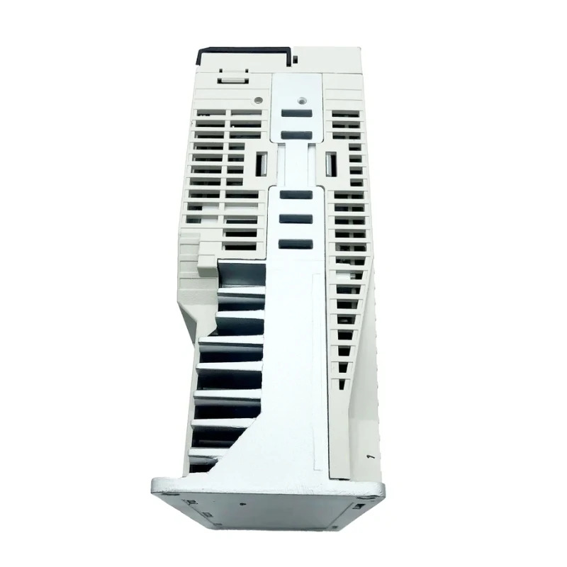 새 Yaskawa SGDV-5R5A01A 서보 드라이브 SGDH04AE