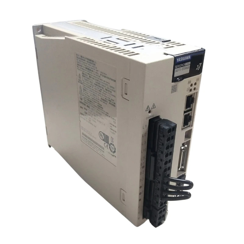 Yaskawa 서보 드라이브 신형 SGD7S-5R5AA0A 신속