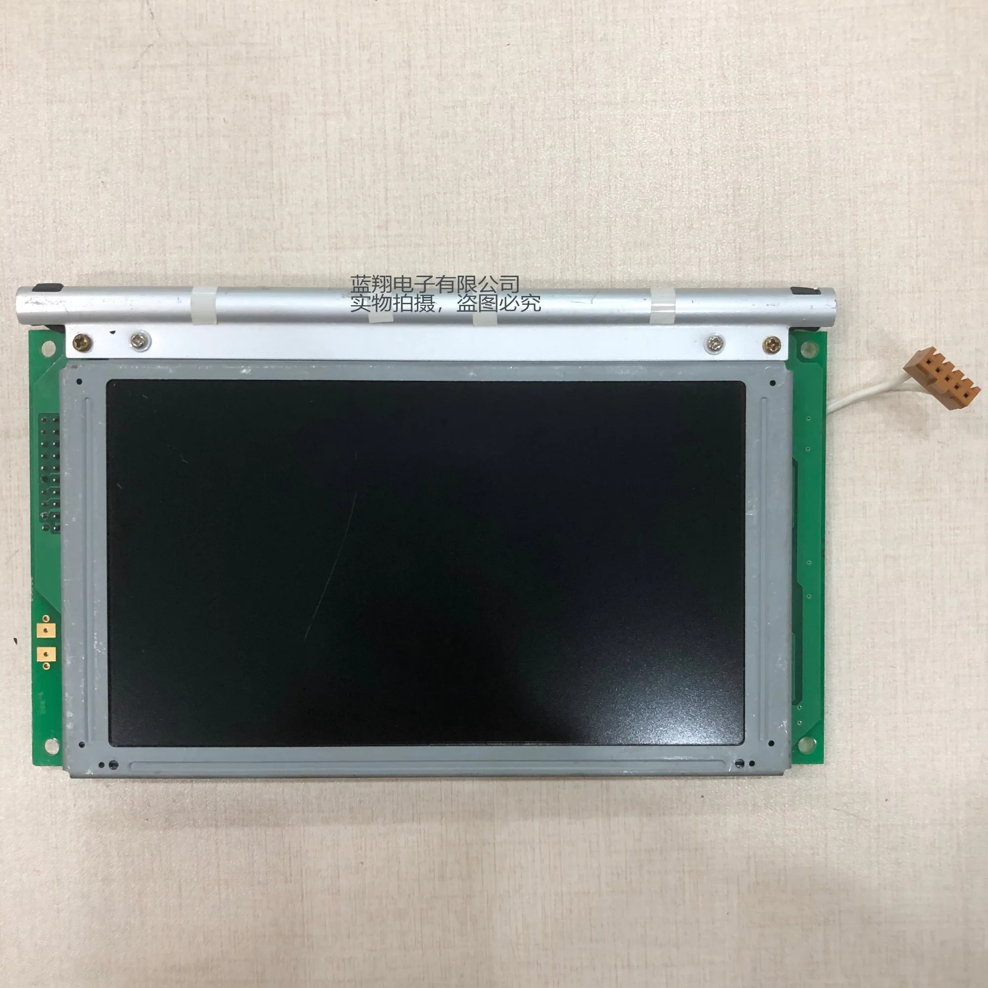 P121A DGF24128-01WNCW 자동차 LCD 디스플레이 LED 스크린