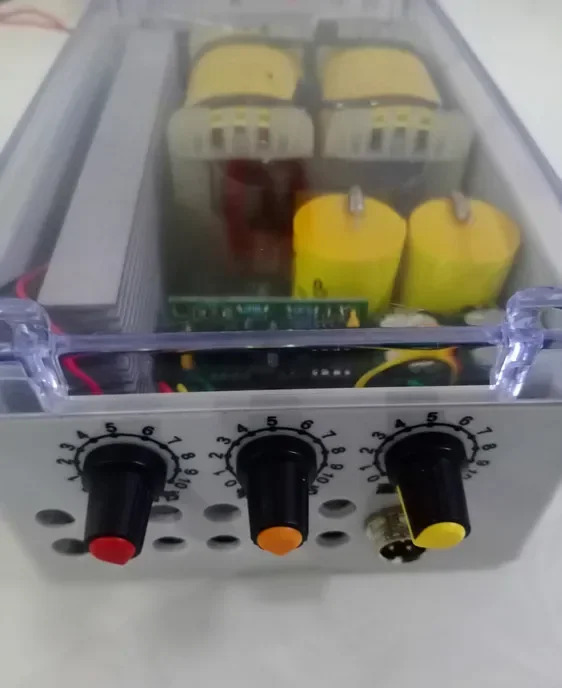 듀얼 캐패시터 9 튜브 CD 전플래티넘 기계 방수 기능 12V 800W 2024 신