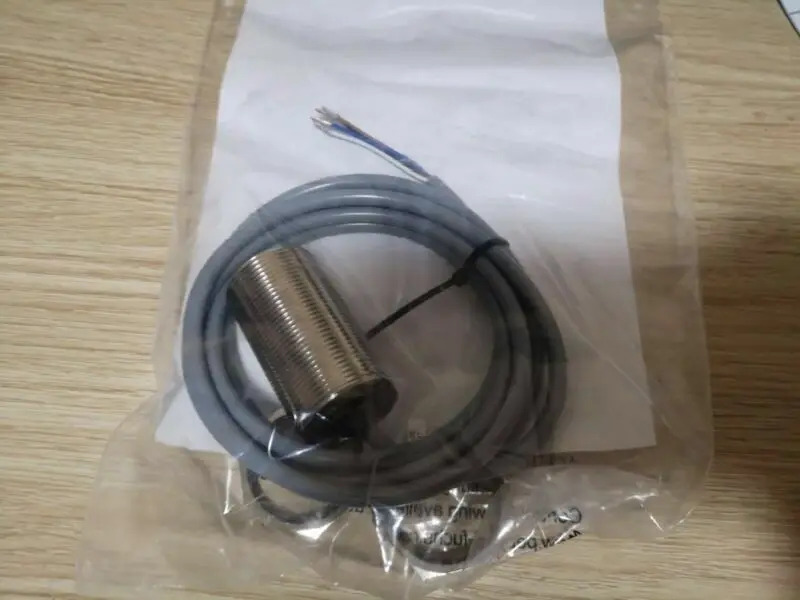 PEPPERL FUCHS NBB15-30GM호환60-A2 센서 신 1PC