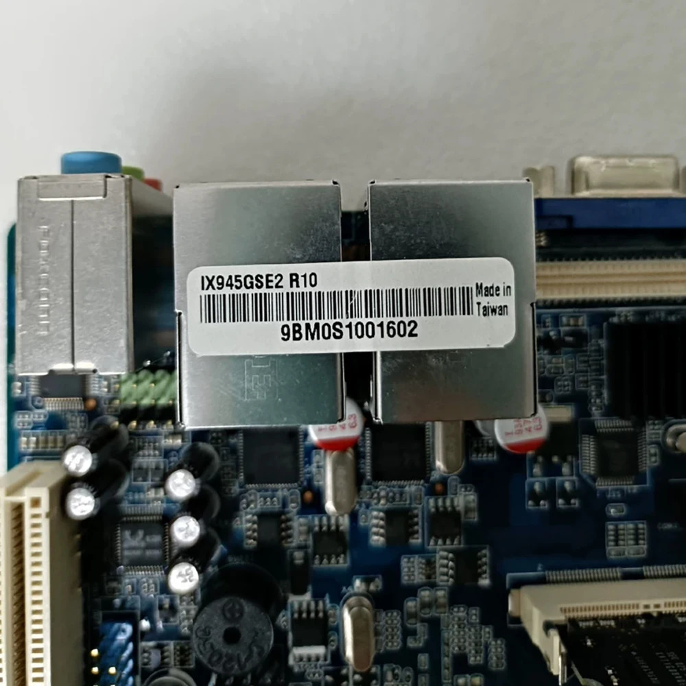 IX945GSE2 R10 임베디드 산업제어 마더보드