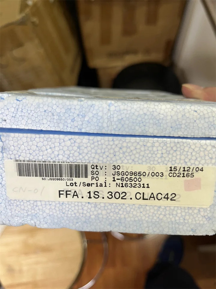 FFA.1S.302.CLAC42 LEMO 환형 푸시 풀 FFA 1S 동축 커넥터 2핀