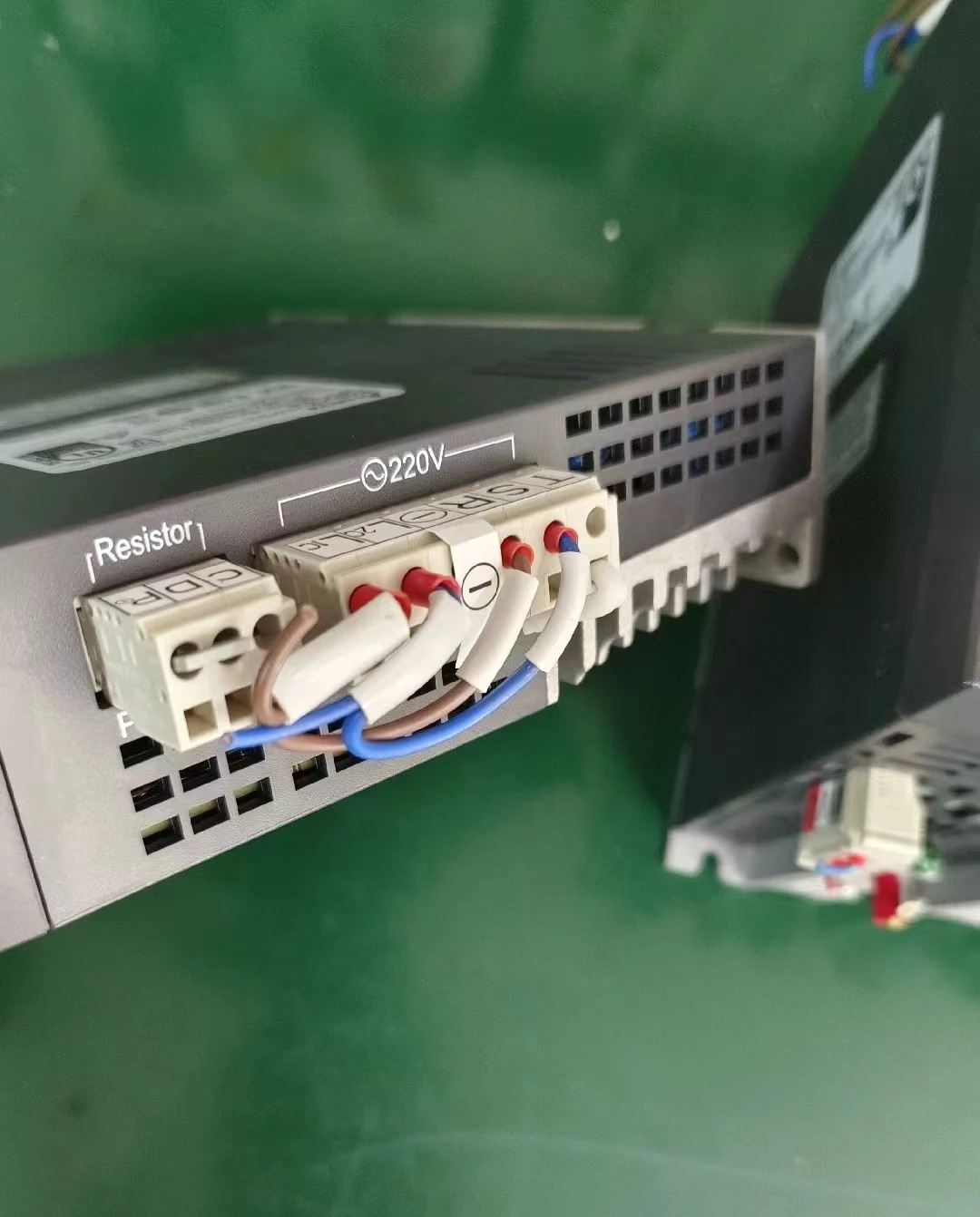 ASD-A2-0121-L 리퍼 서보 드라이브 400W 기능 작동 OK