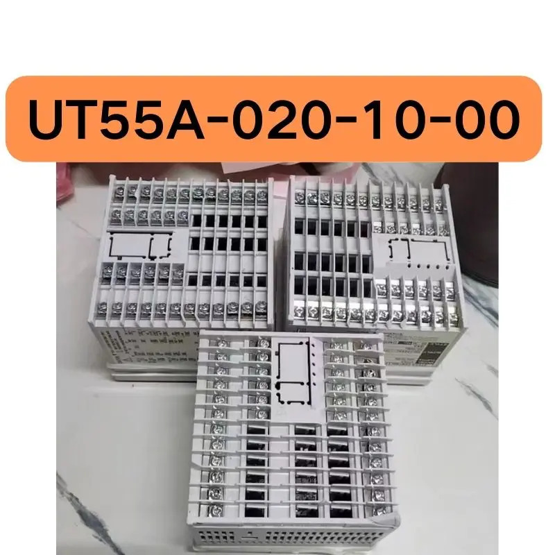 리퍼 UT55A-020-10-00 온도 컨트롤러 완료 정상 작동