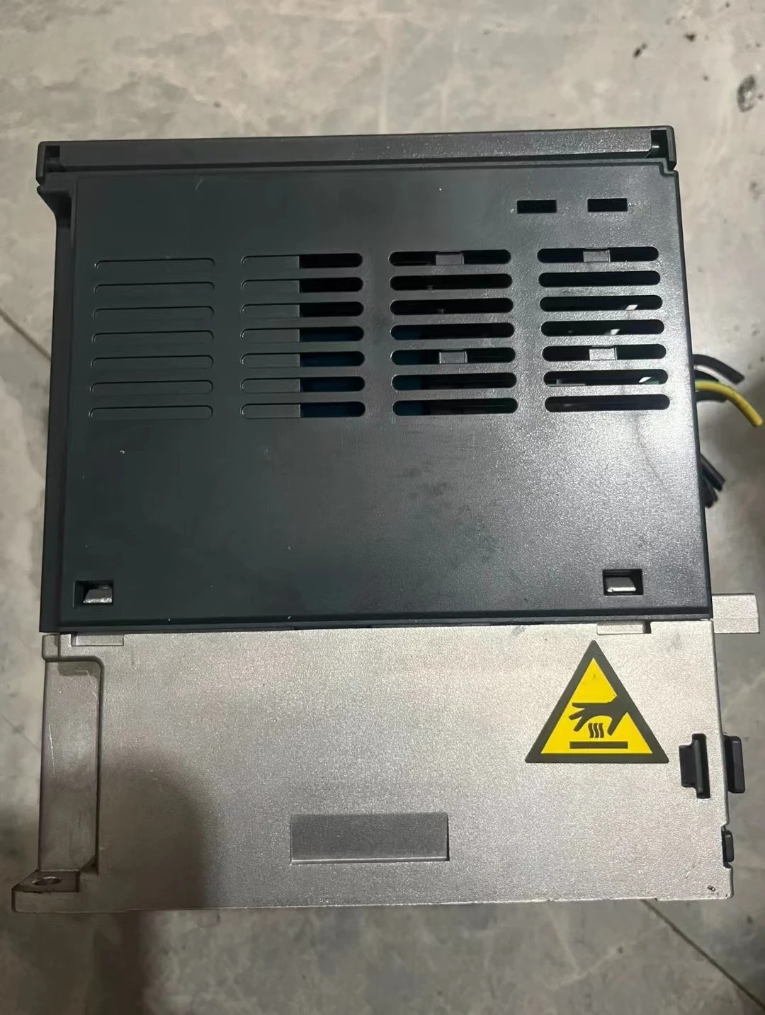 ATV312H075N4 리퍼 인버터 0.75kW-1hp호환 기능 OK
