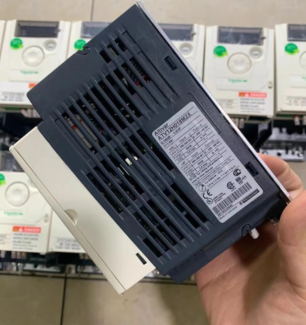 ATV12H018M2X 리퍼 인버터 0.18kW-1/4hp호환-200-240V 기능 OK