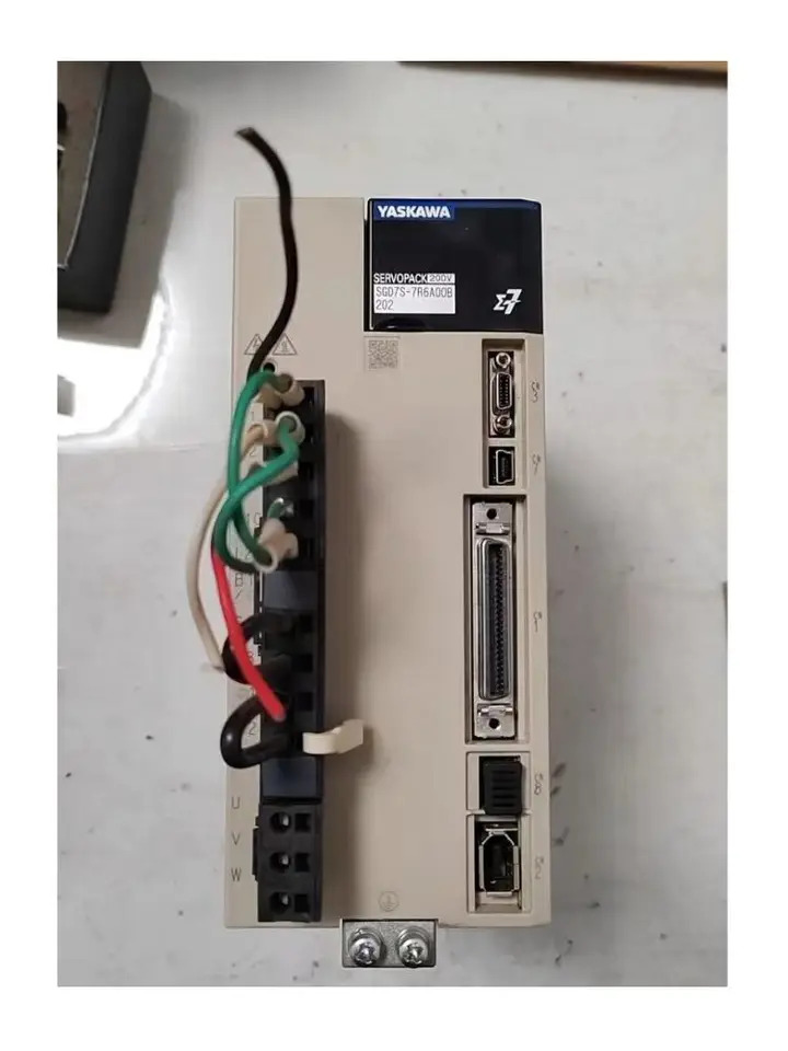 SGD7S-7R6A00B202 서보 드라이버 리퍼 완료 신