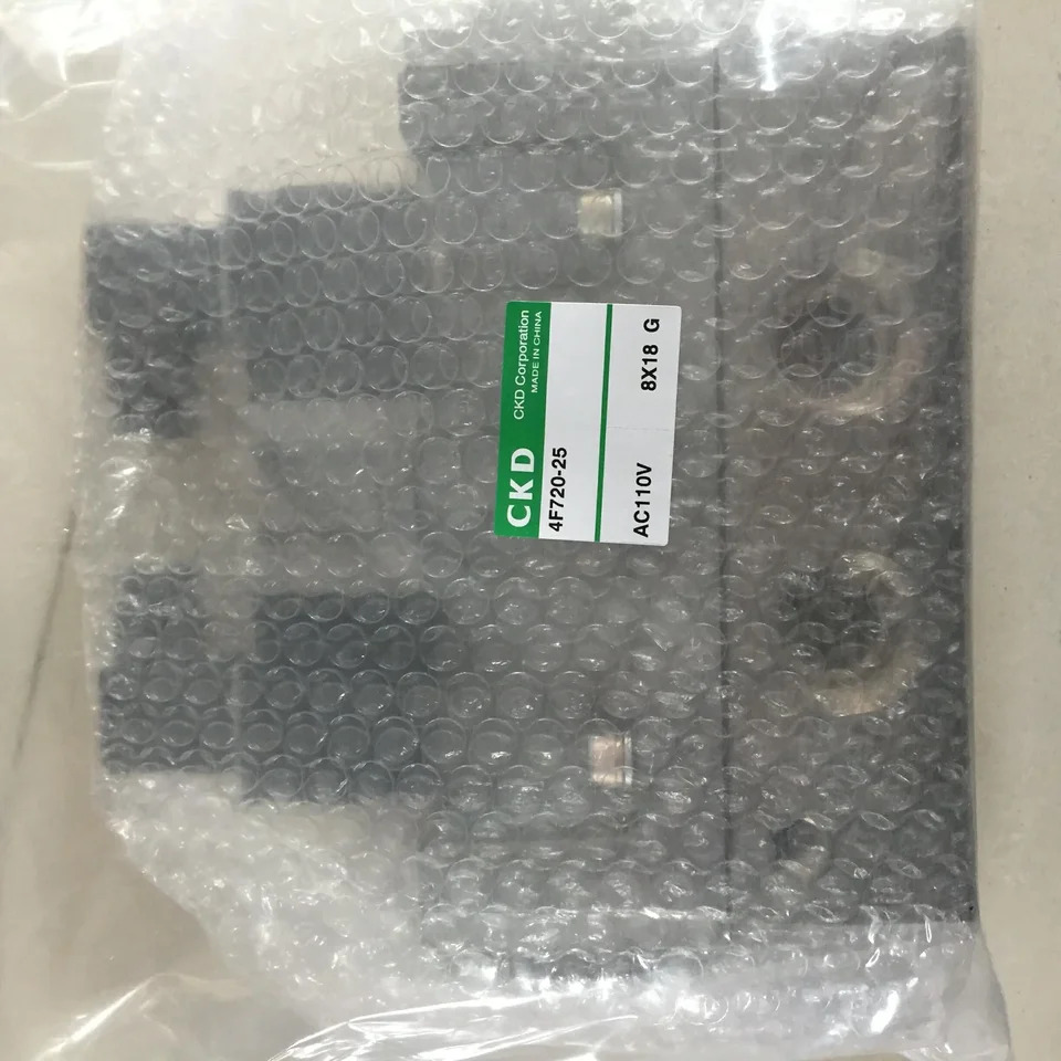 CKD 솔레노이드 밸브 4F520-15-AC110V 4F620-20-AC110V AC220V 4F720-25