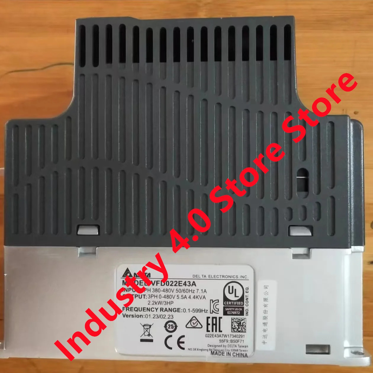 신형 델타 VFD015CP43B-21 주파수 변환기 VFD022E43A