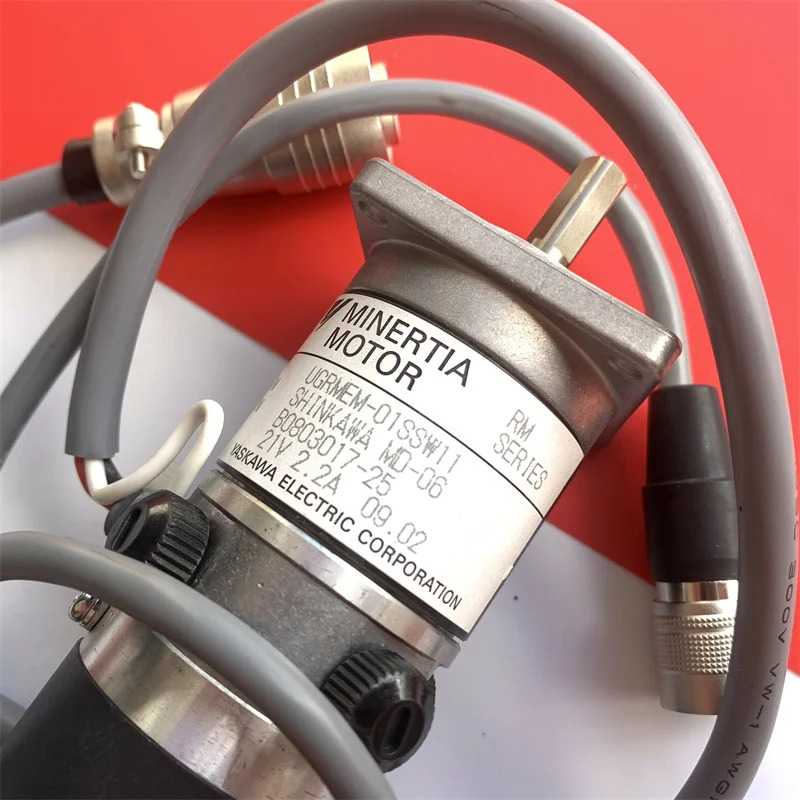UGRMEM-01SSW11 Yaskawa DC 서보모터 21V 2.2A 신