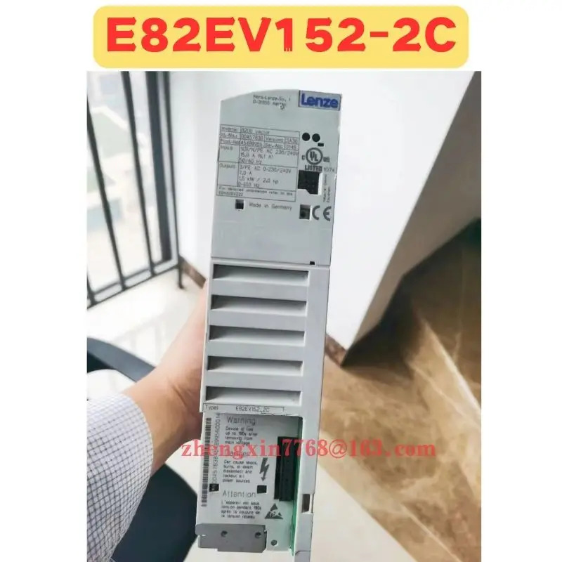 리퍼 주파수 변환기 E82EV152-2C 정상 기능 완료 E82EV152 2C