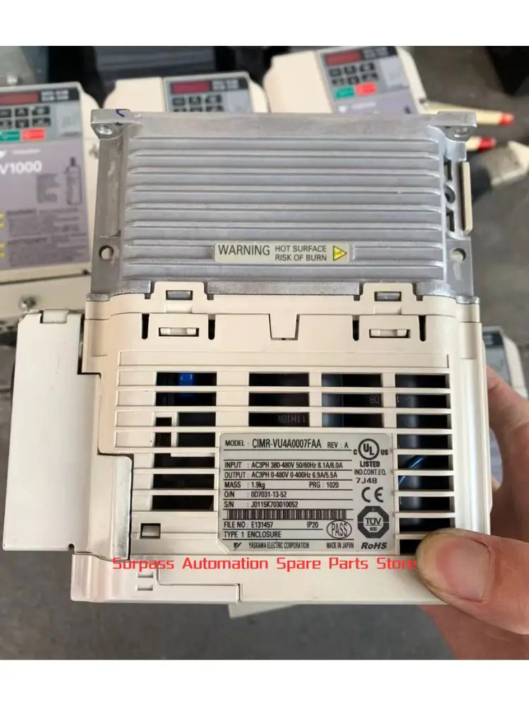 CIMR-VU4A0007FAA 리퍼 V1000 인버터 1.5kW 0.75kW 기능 OK