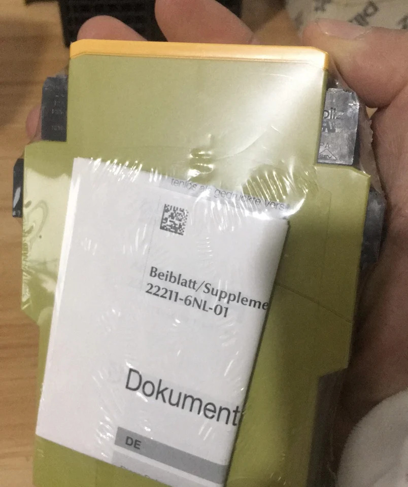 PILZ 안전 릴레이 PNOZ X1P 24VDC 3n/o 1n/c 오리지널 777100