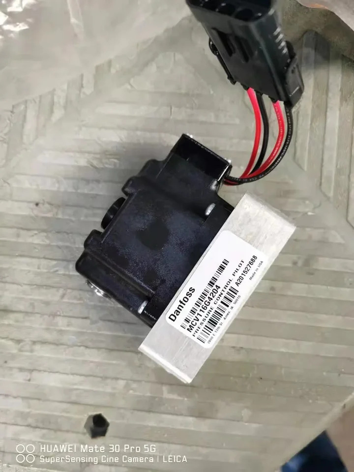 Dan-foss 유압 제어 밸브 MCV MCV105 MCV105C3022 MCV105C3023 압력