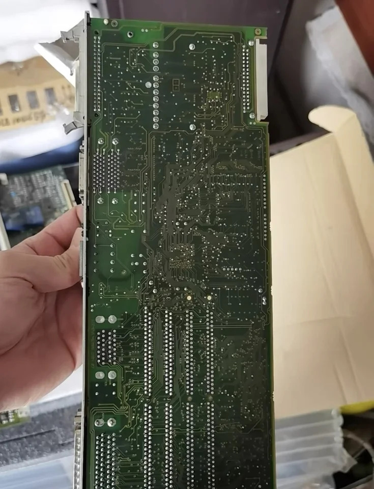 SIMODRIVE 611-D 루프 제어 플매트 카펫 러그 유닛 2 축 6SN1118-0DM21-0AA1