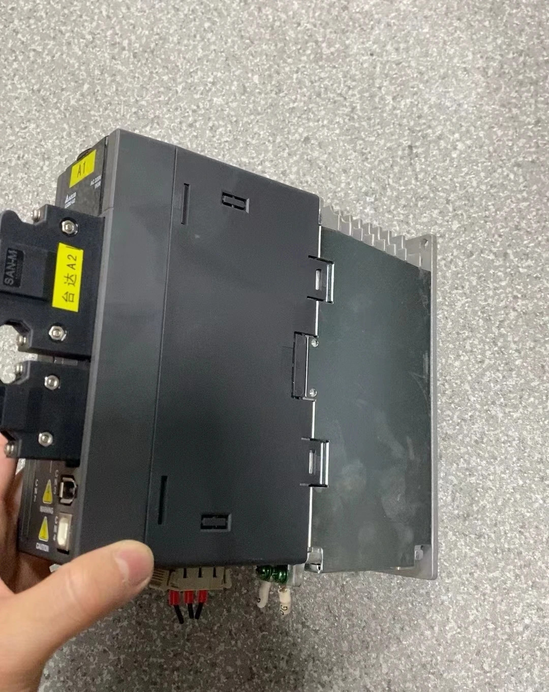 ASD-A2-1021-L 리퍼 서보 드라이브 1.0kW 기능 작동 OK