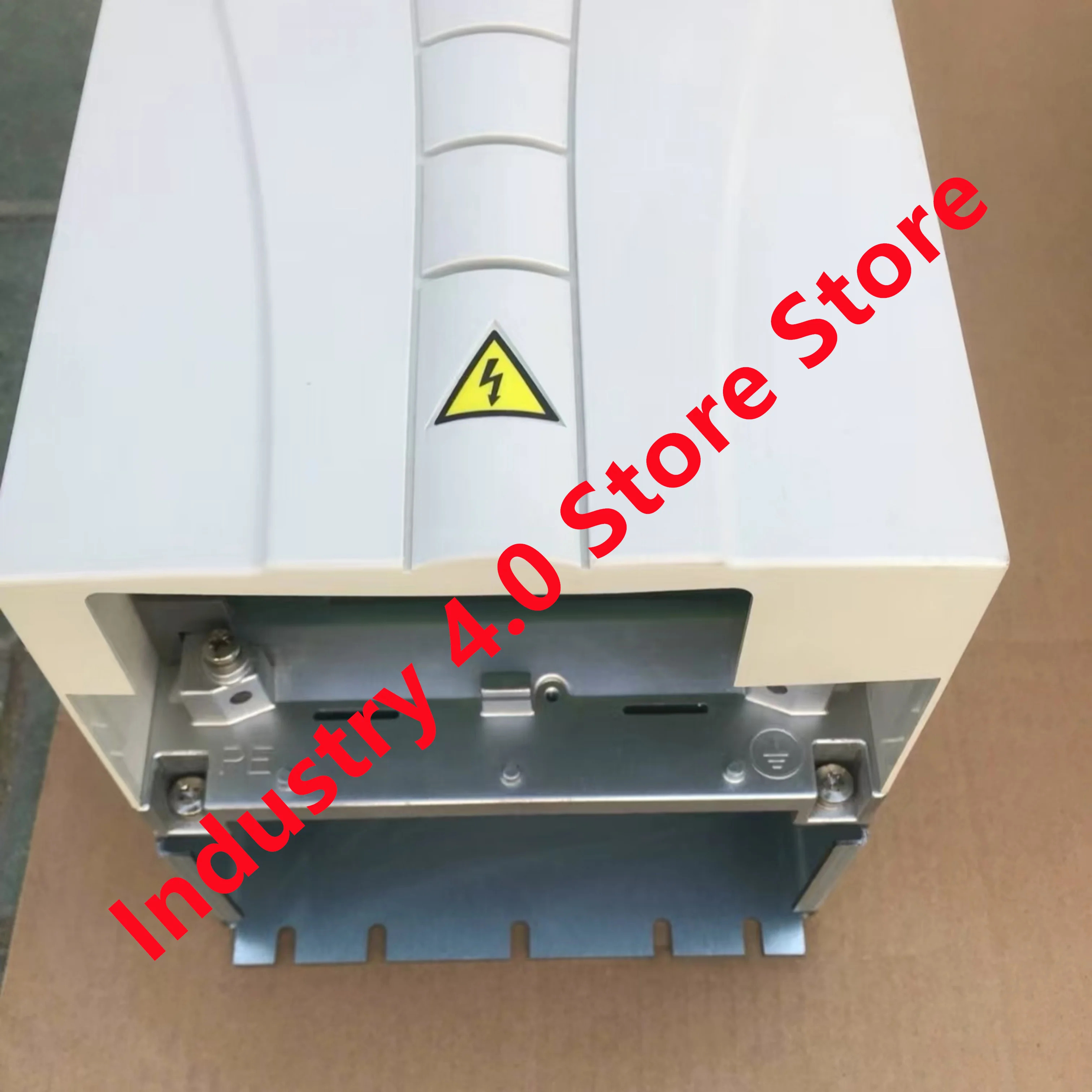 ACS550-01-031A-4 ACS550-01-038A-4 원본