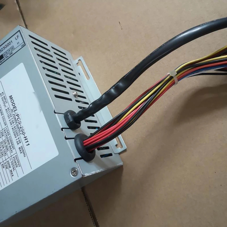 PCS-250-H11 표면 장착 기계 전원공급장치 NIPRON 250W AT