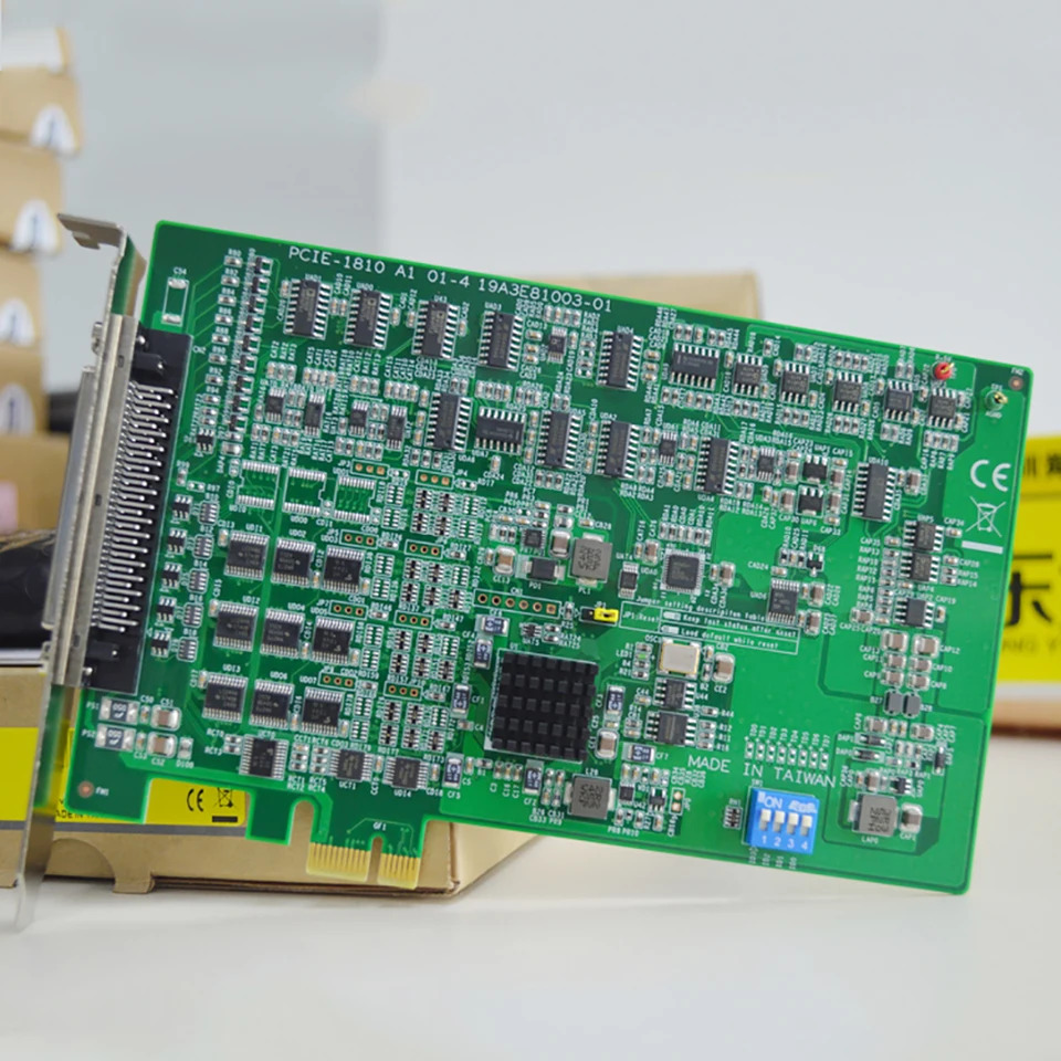 Advantech PCI 익스프레스 버스PCIE-1810-AE 캡처 카드 800KS/s 12 비트 16 채널