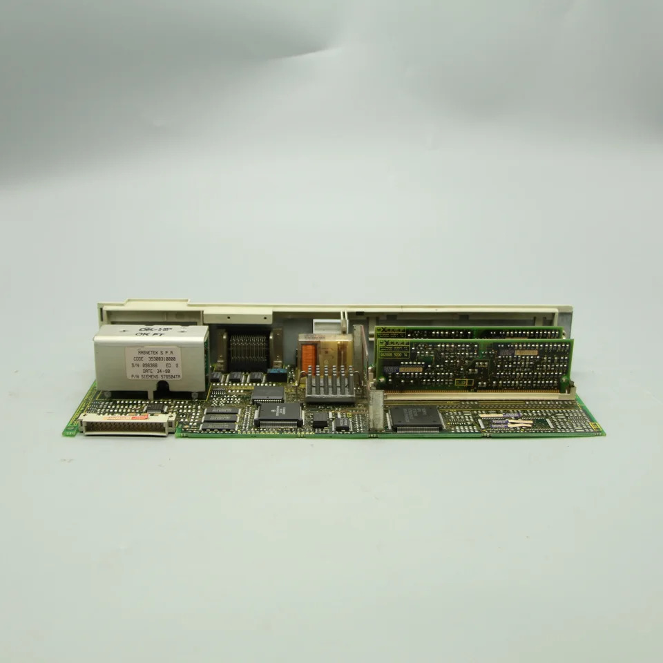 SIMODRIVE 611-D 제어 장치 1 축 디지털 드라이브 FS  RS 6SN1118 0DG23 0AA0 6SN1118-0DG23-0AA0