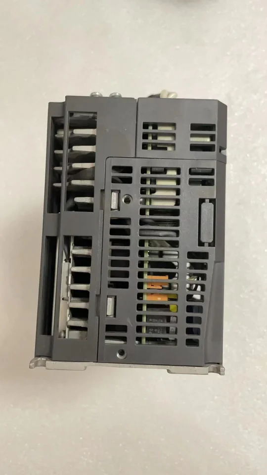 리퍼 AC 서보 시스템 RS1A05LTB3C 완료