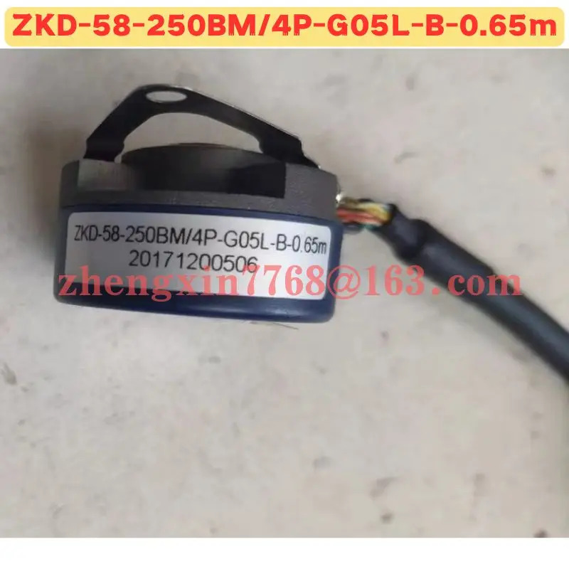 리퍼 인코더 ZKD-58-250BM/4P-G05L-B-0.65m 정상 기능 완료
