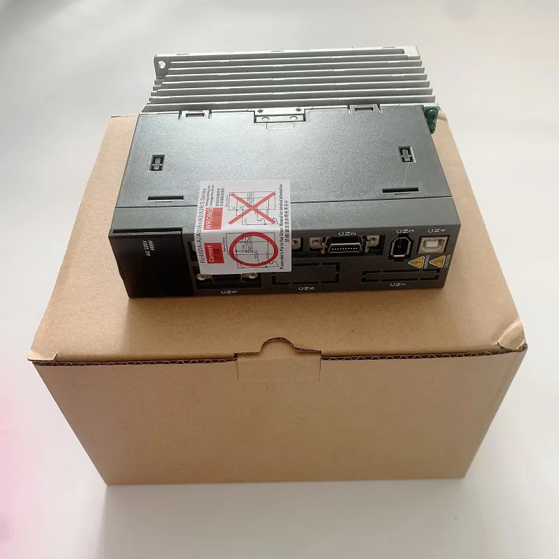 서보 드라이버 모터 키트 VFD370C43S-00 ASD-A2-4543-E ECMA-L11845RS ASD-CAEN1012 ASD-CNSC0050 RXLG1W75RJ