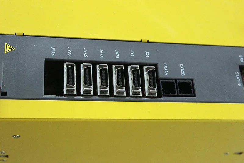 Fanuc 서보 드라이브 A06B-6111-H045 CNC 기계앰프 모듈 신 H550
