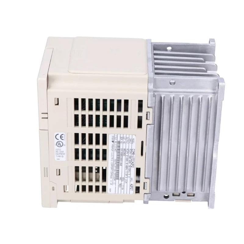 새 Yaskawa CIMR-V7CC42P2 인버터
